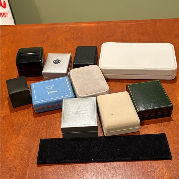 Assorted Jewelry Boxes Collection - Picture 2 of 3